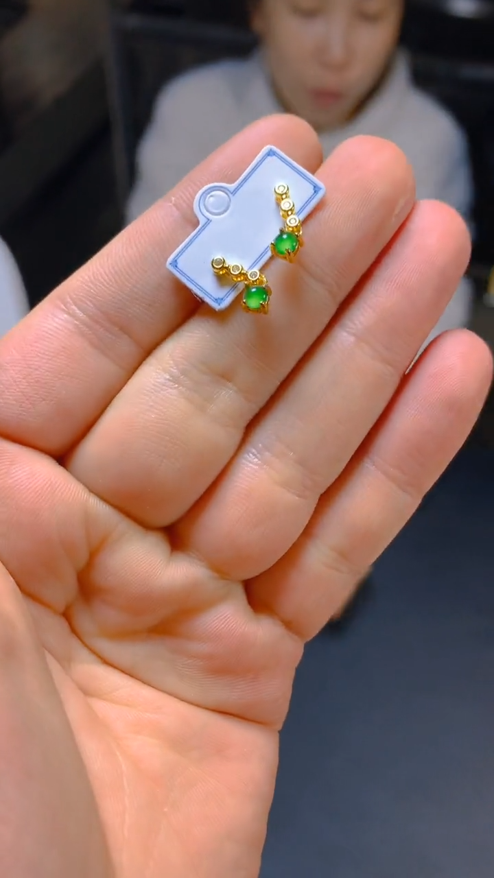 【闪购商品】翡翠耳饰未镶嵌1034954968多样性发一