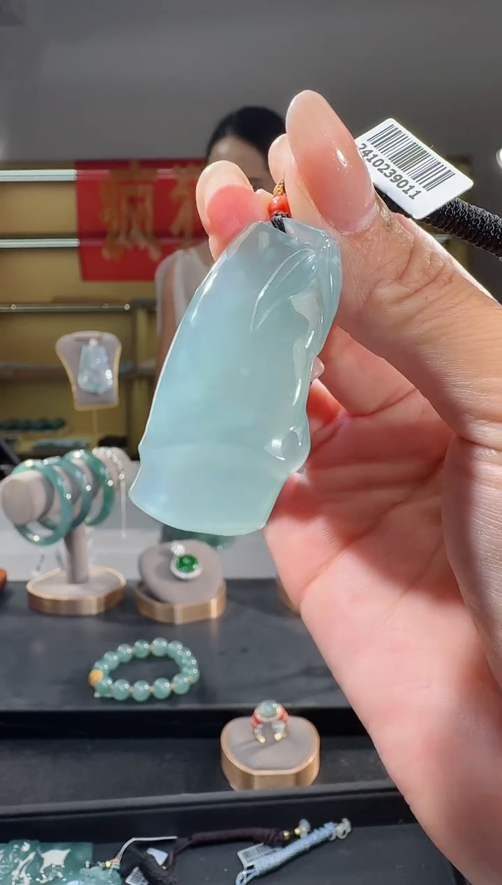 翡翠未镶嵌吊坠(不含链)竹节