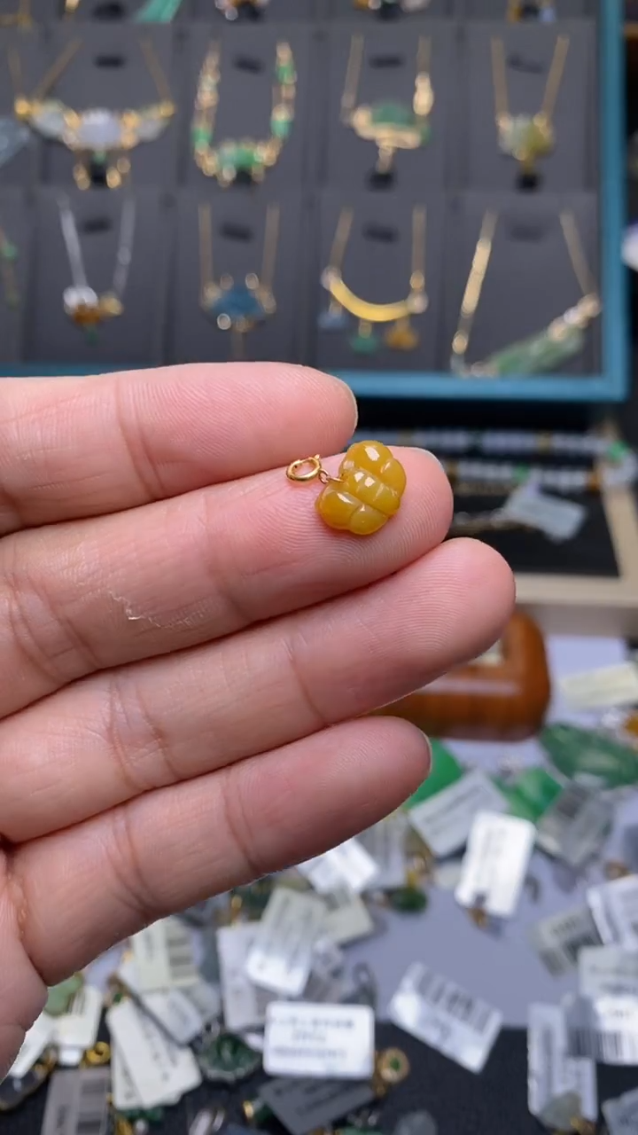 颈饰未镶嵌翡翠净货36884