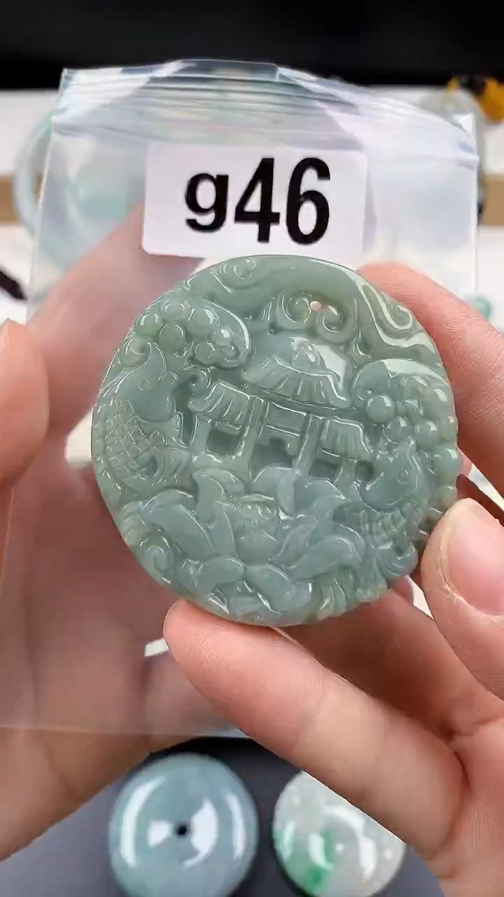 颈饰未镶嵌翡翠天然翡翠吊坠挂件