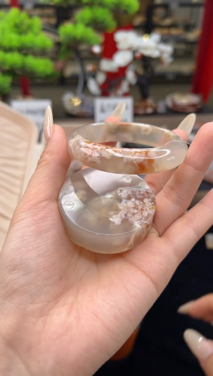 【闪购商品】石英质玉手镯未镶嵌54圈口（赠送镯心）63056