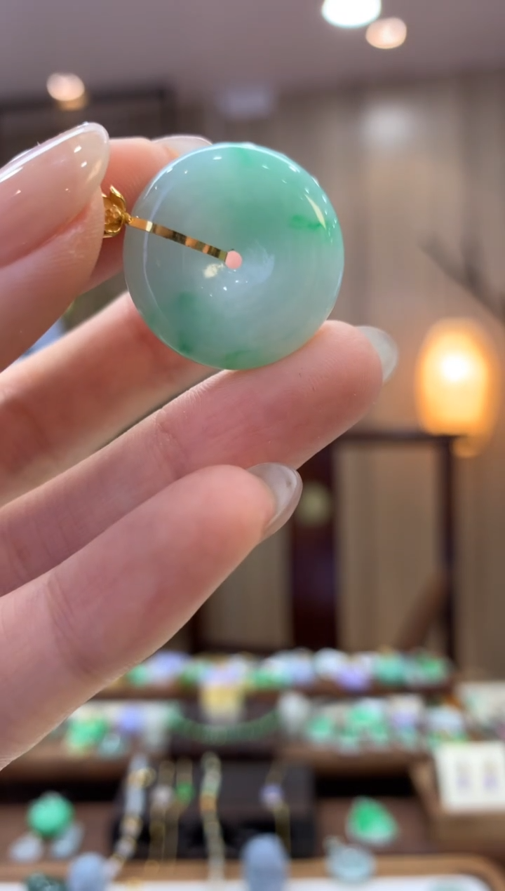 翡翠18K金镶嵌吊坠(不含链)平安扣