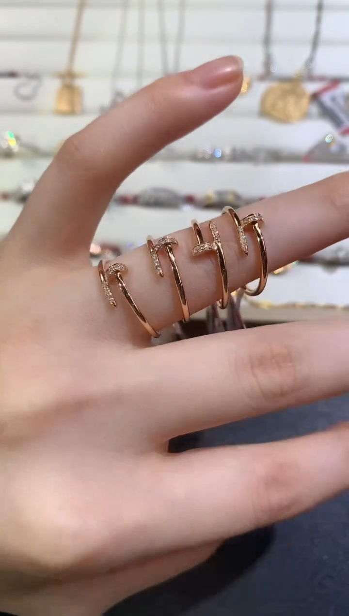 戒指18K金镶嵌钻石多样性发其一A65|1180