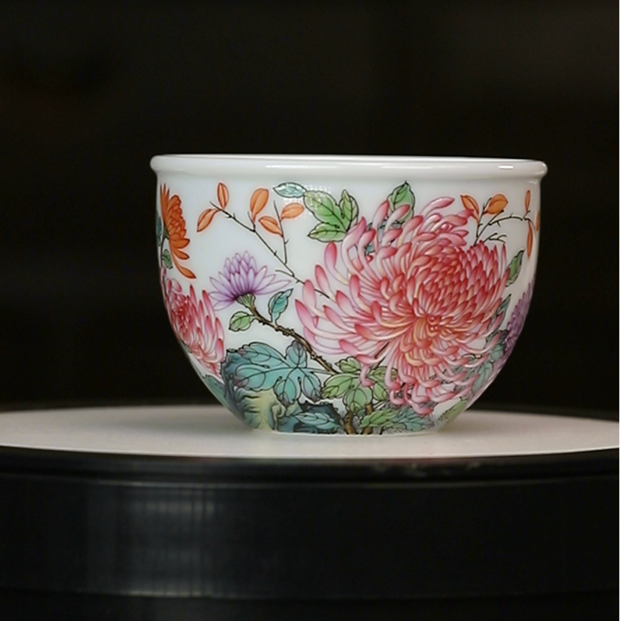 12.29a/m22c1/明熙山房/粉彩菊花大缸杯