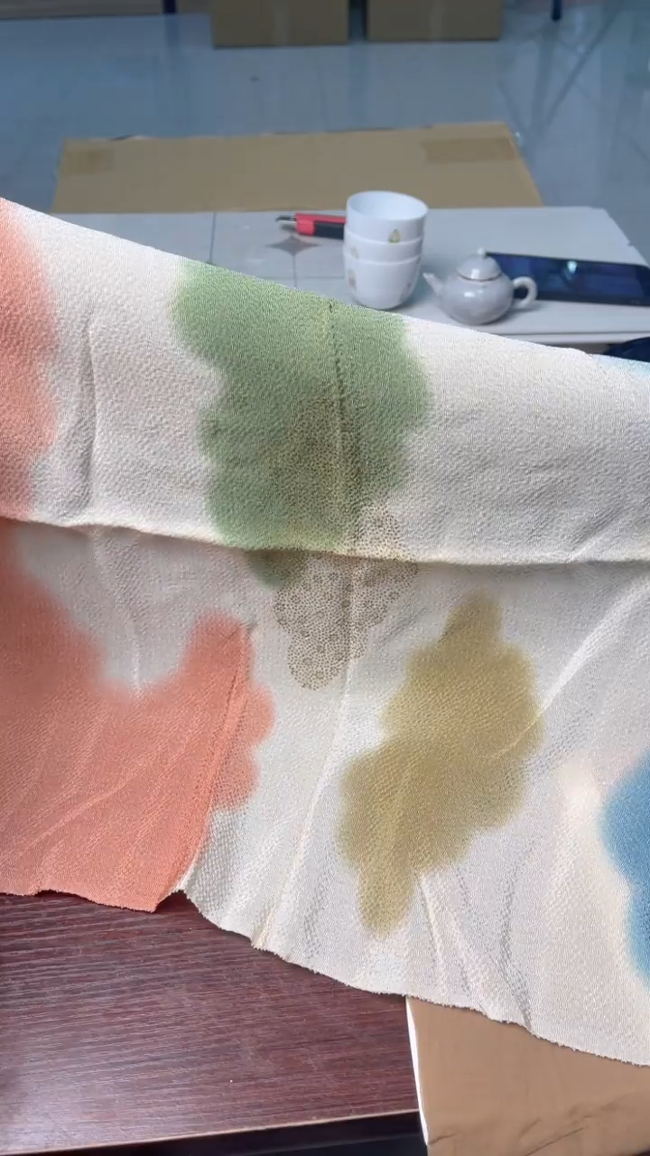 绸缎中古杂项默认微瑕，满18包邮