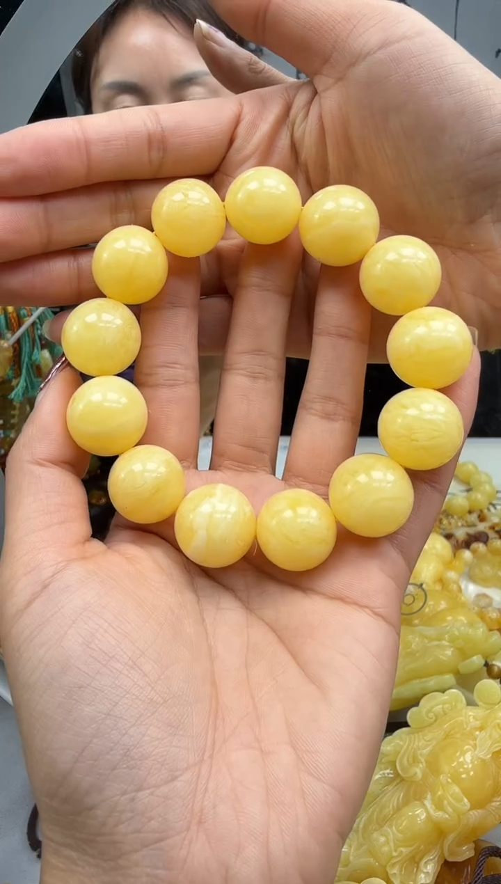 【闪购商品】琥珀裸石未镶嵌手串