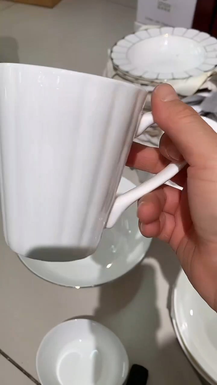 杯子隆达骨质瓷1个