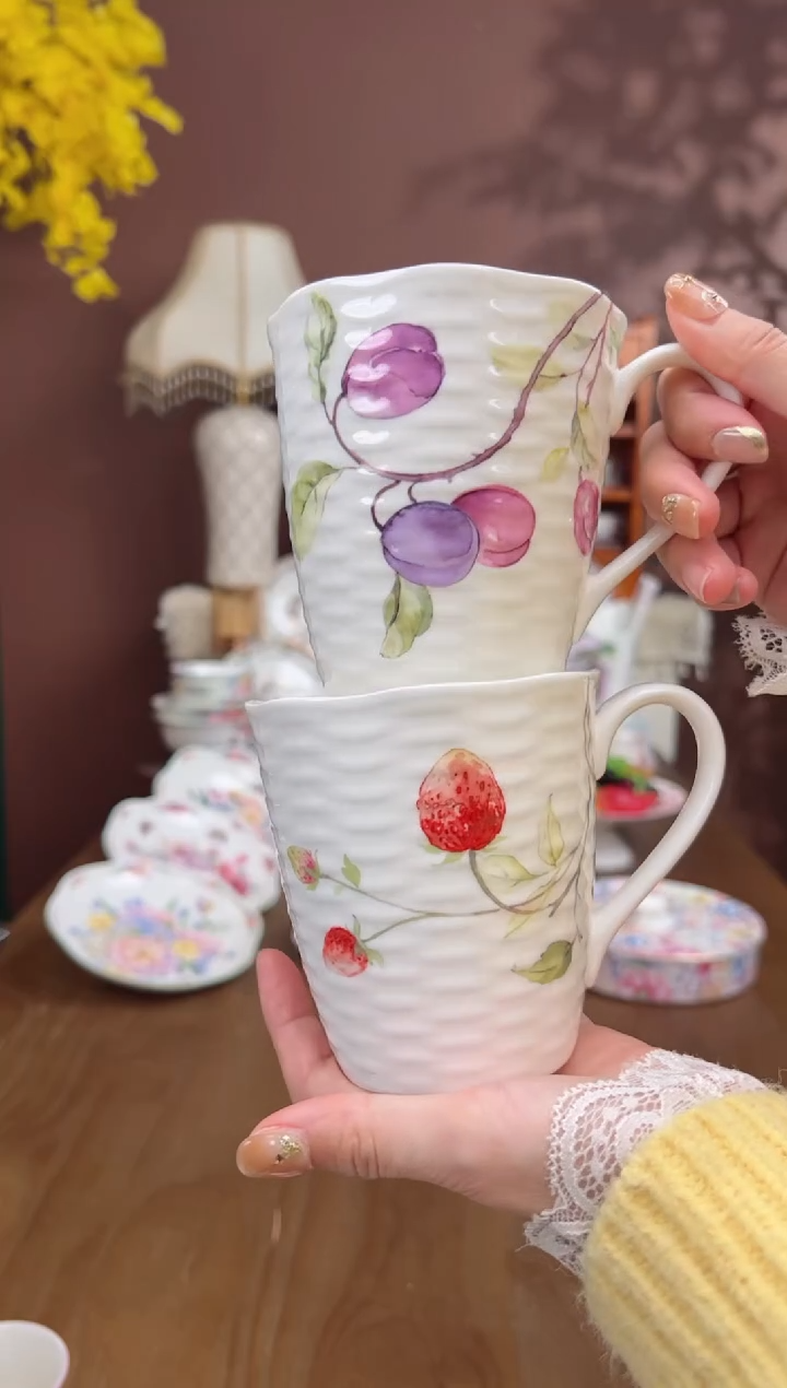 【闪购商品】瓦当浆果马克杯2个（草莓，西梅）