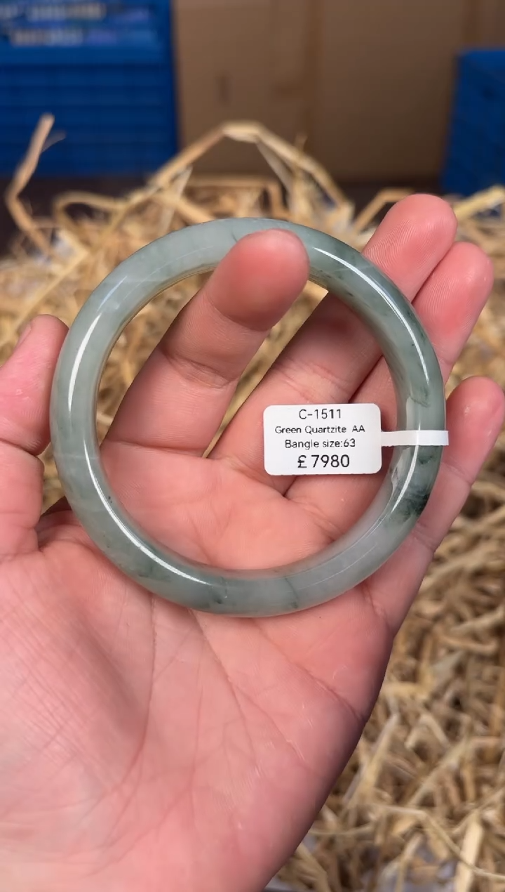 未镶嵌手镯石英质玉C1511