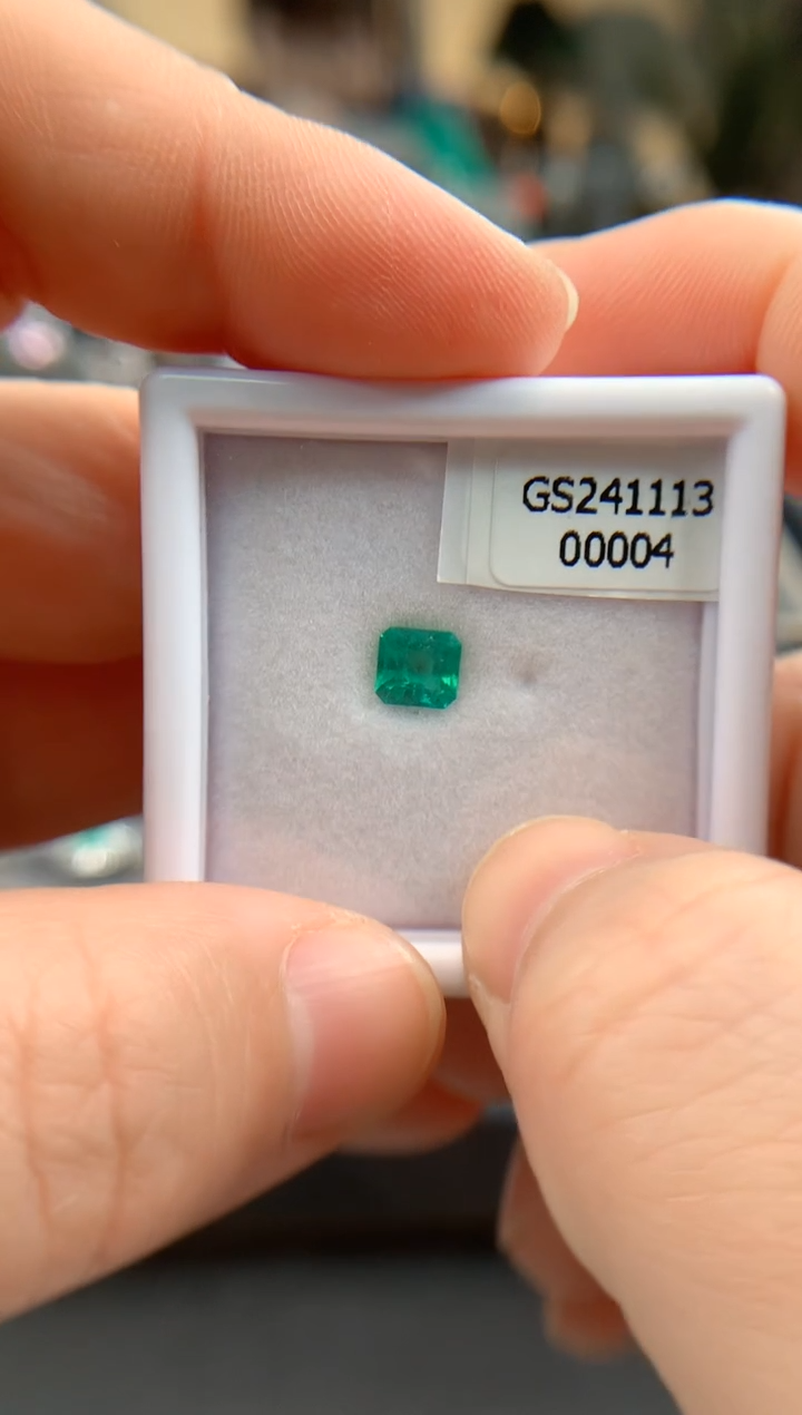 【闪购商品】祖母绿裸石未镶嵌0.74ct