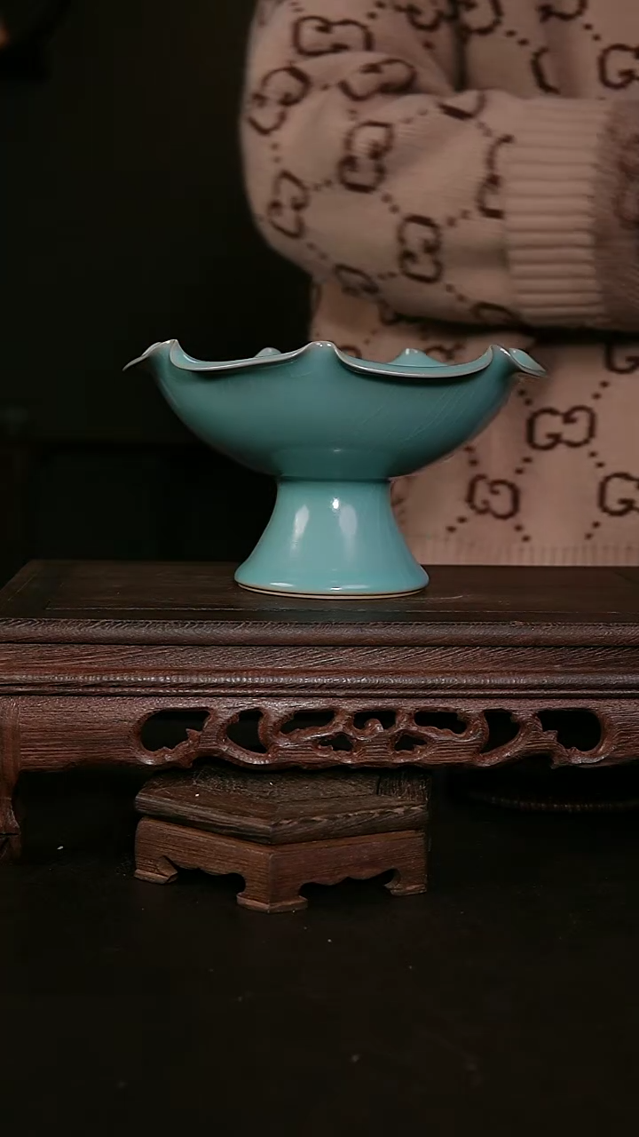 【闪购商品】其他仿古手工高足花口果盘