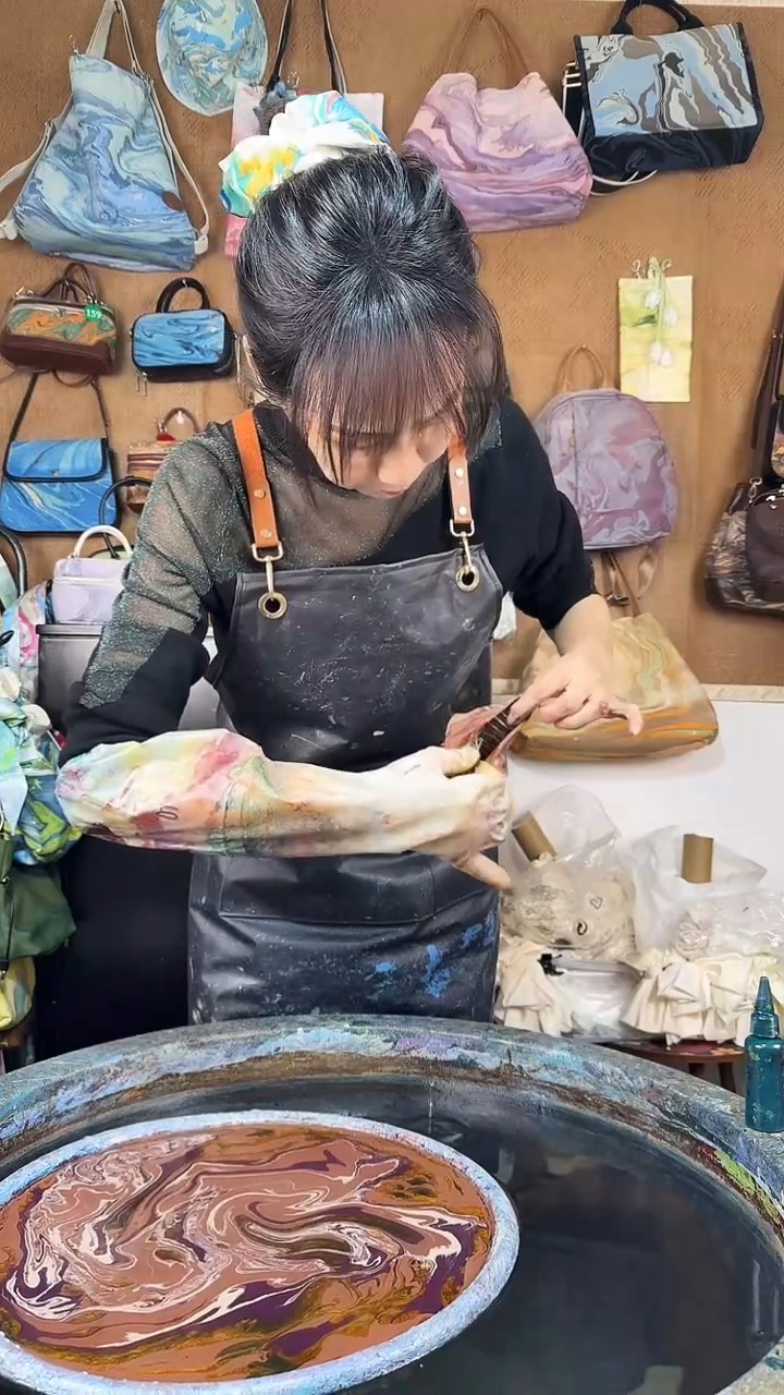 非金属布艺?****恼丝绸111#现场高定发饰/默认微瑕【不退不换】