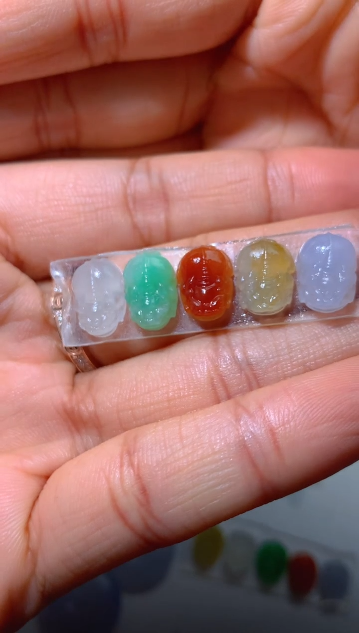 【闪购商品】定制翡翠未镶嵌毛货