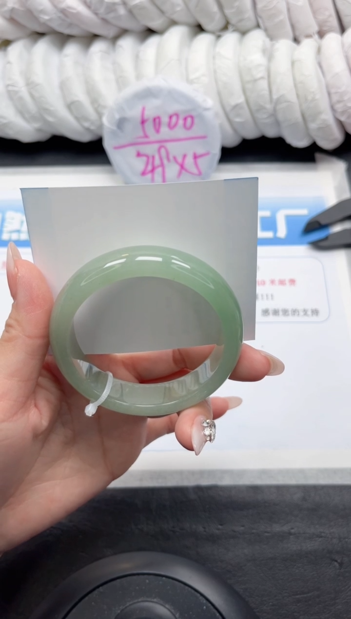 【闪购商品】石英质玉手镯未镶嵌150-54.8