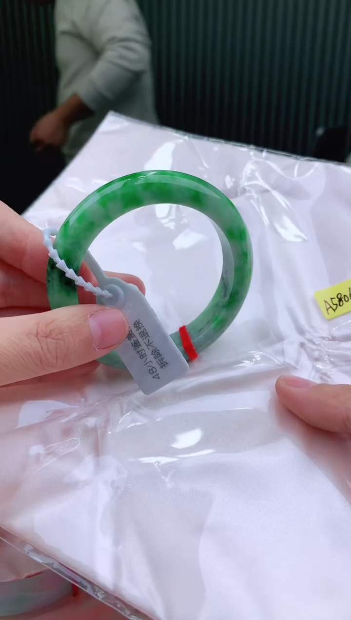 未镶嵌手镯翡翠53