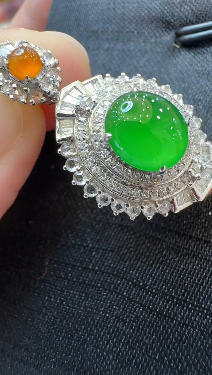 【闪购商品】翡翠吊坠(不含链)18K金镶嵌多样性团购发一件