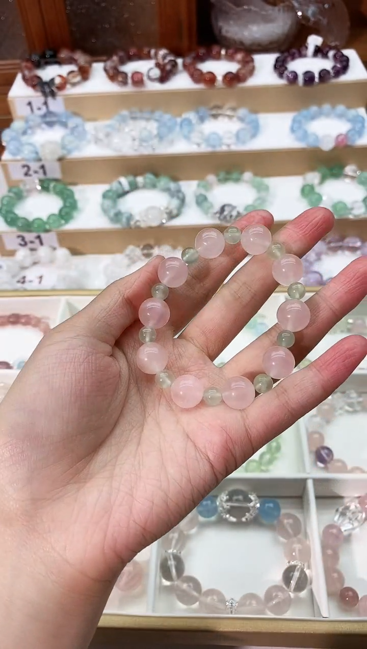 【闪购商品】水晶手串未镶嵌粉水11咪