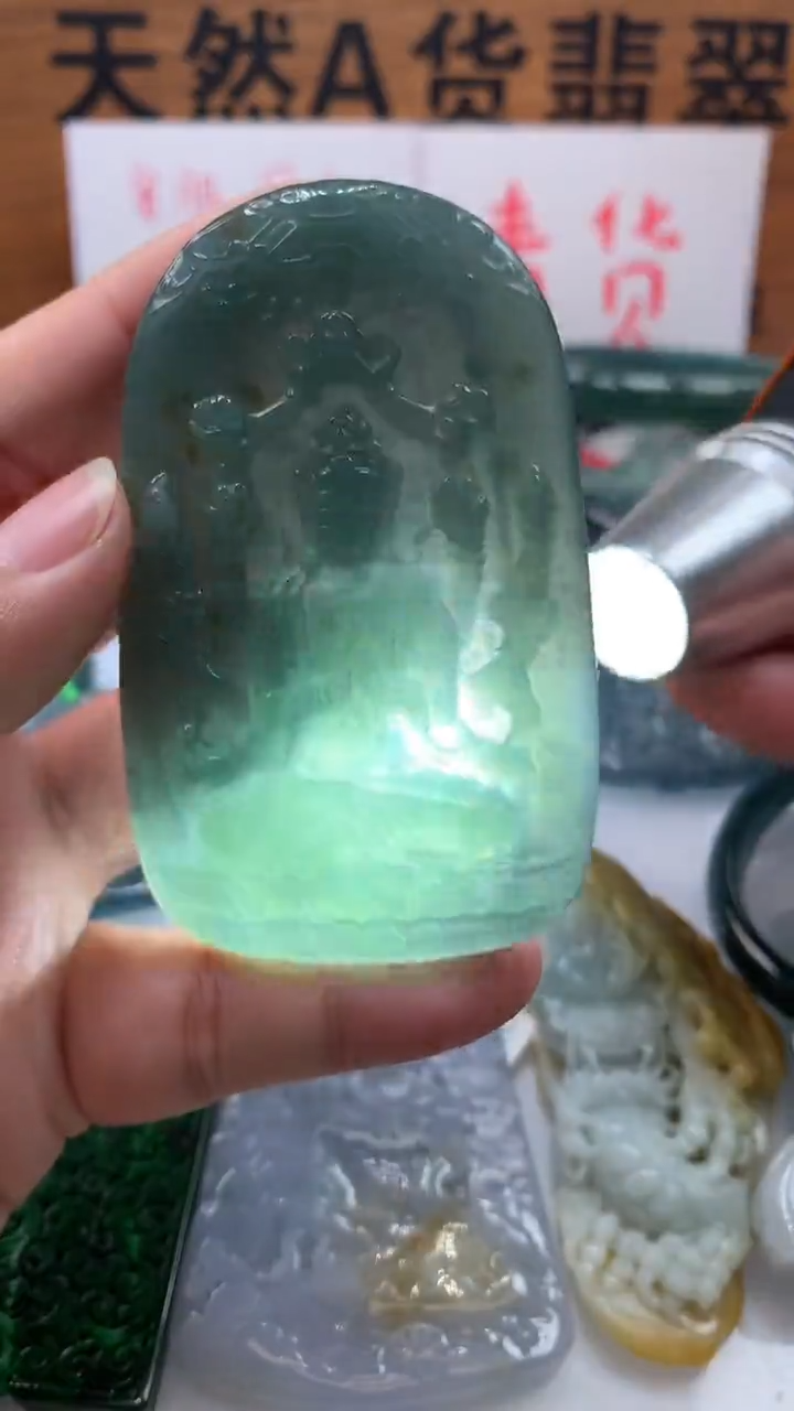 【闪购商品】翡翠颈饰未镶嵌保真天然A货翡翠