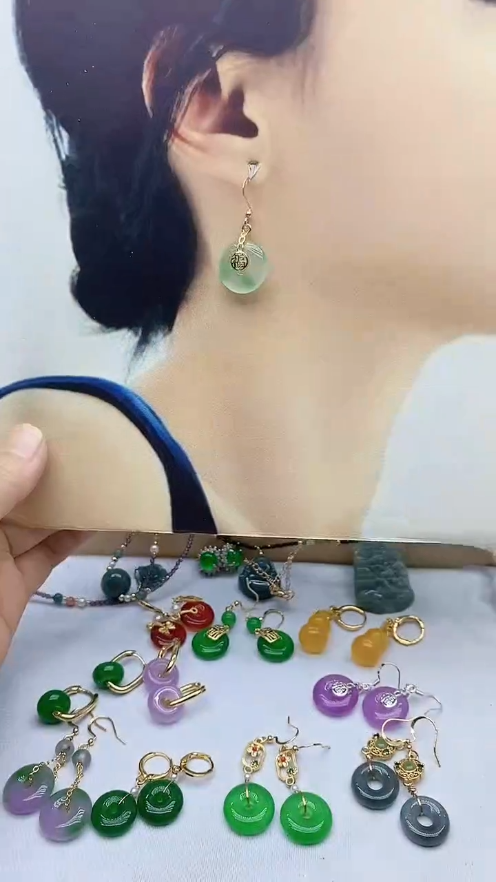 石英质玉（非洲翠）14K金镶嵌耳饰318