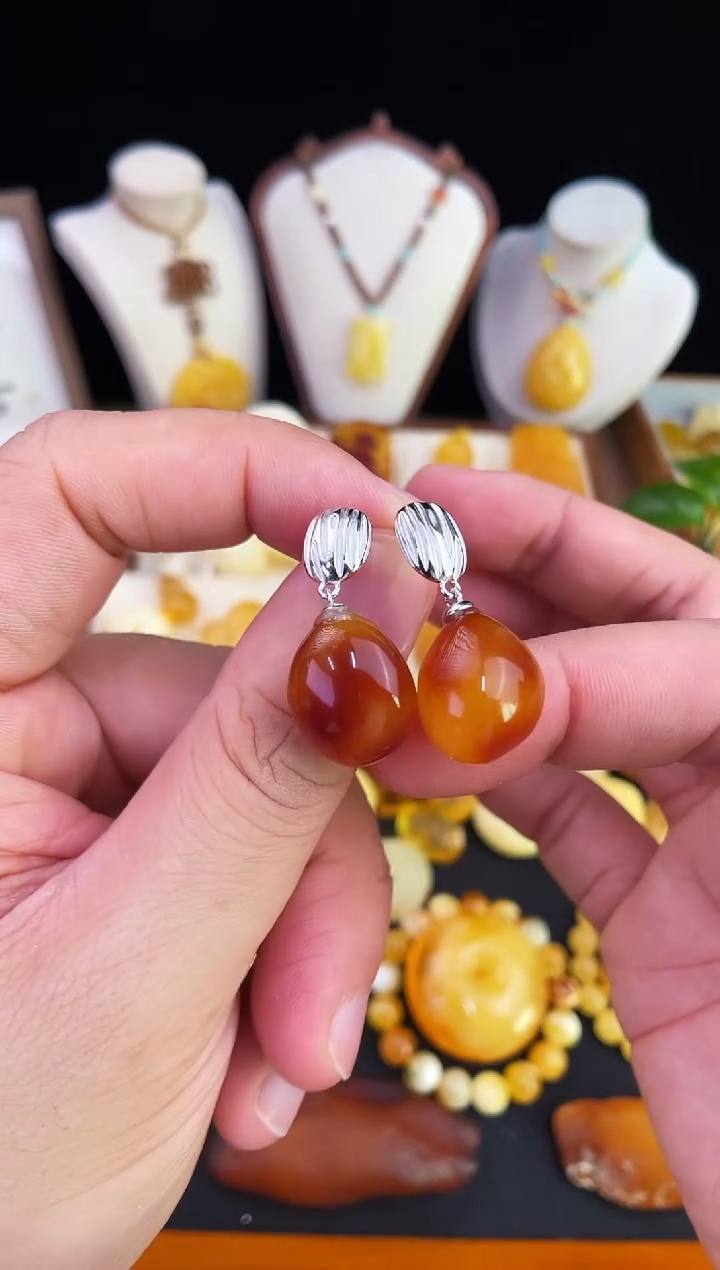 琥珀未镶嵌珠宝奇石柒月