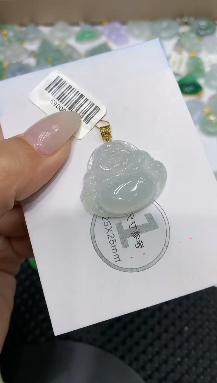 颈饰18K金镶嵌翡翠111111111111