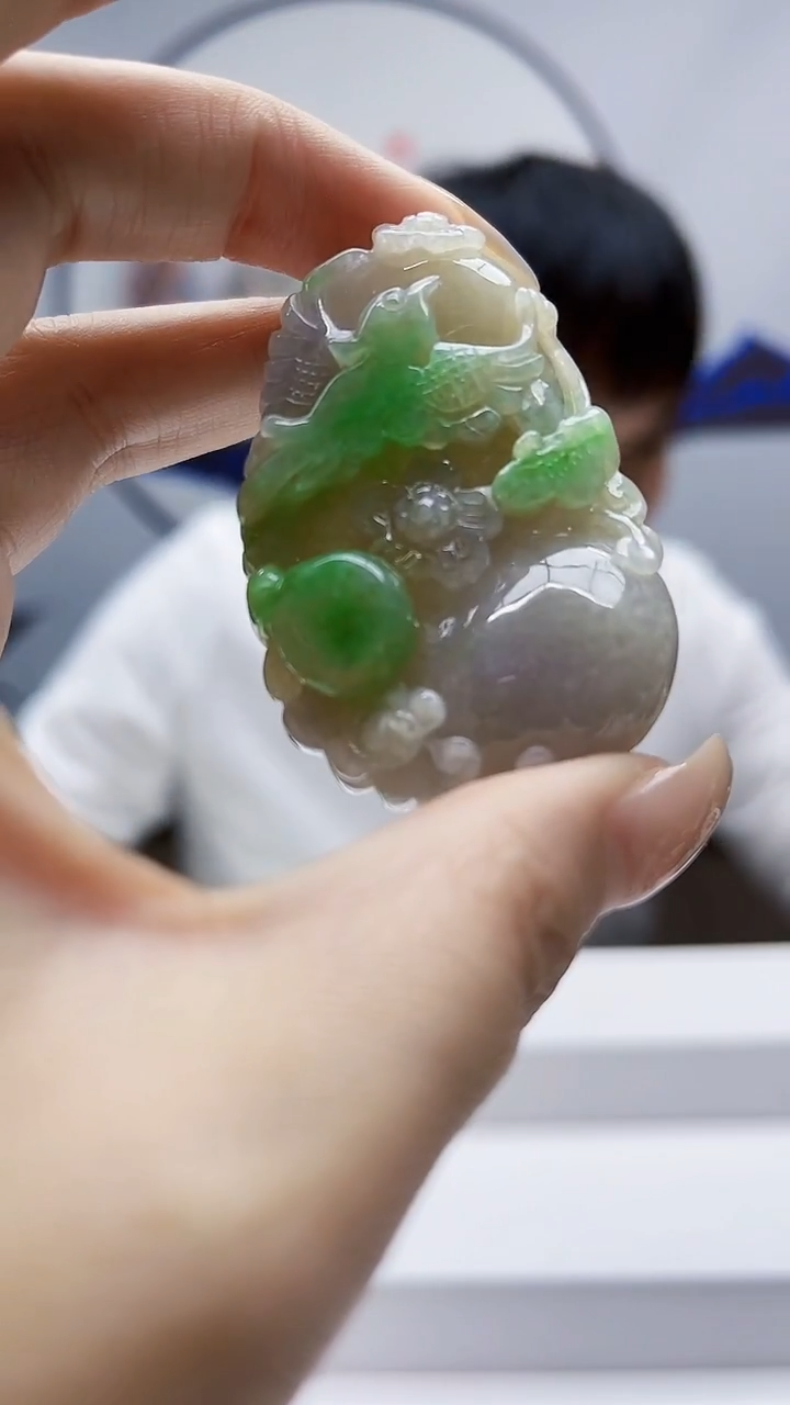 未镶嵌定制翡翠毛货挂件81