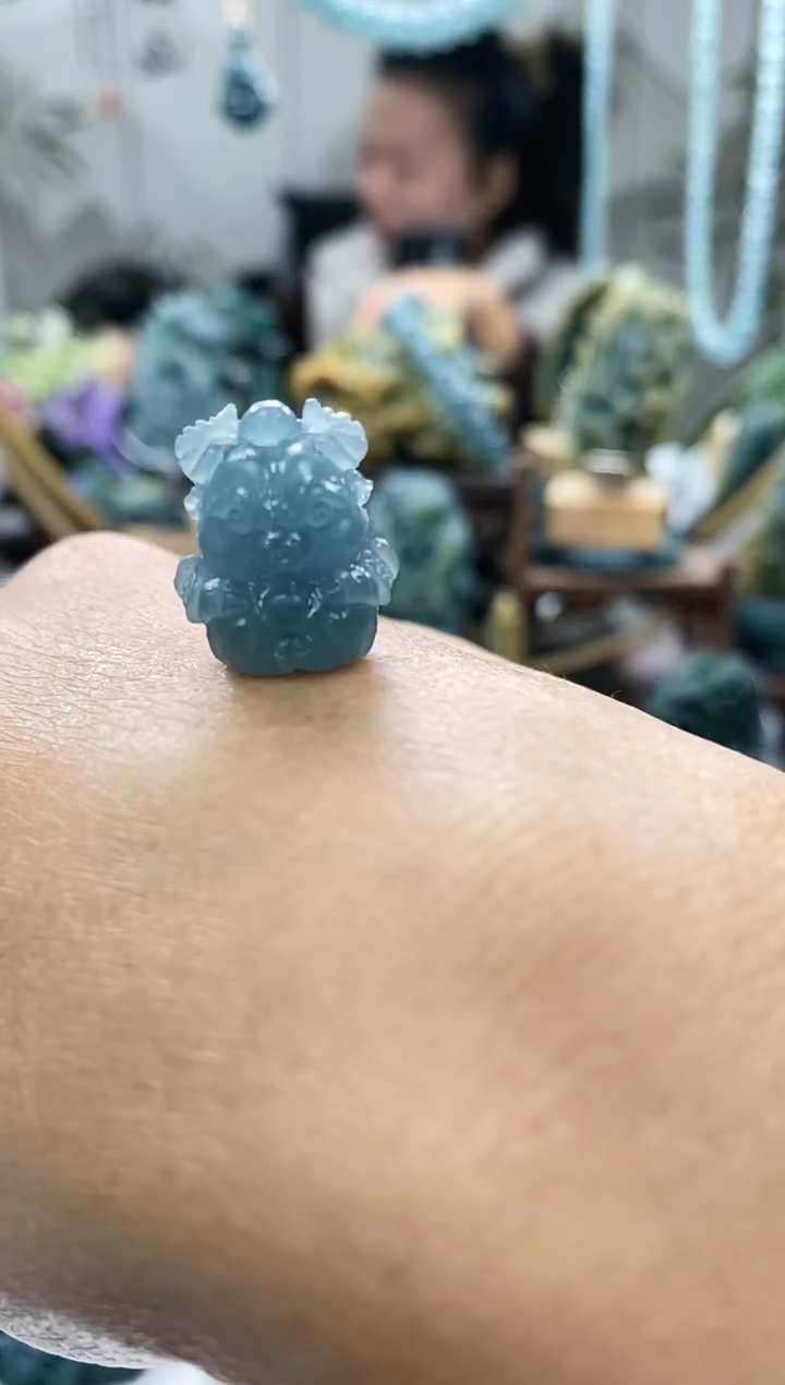 未镶嵌定制翡翠来****药翡翠毛货不退不换1.3