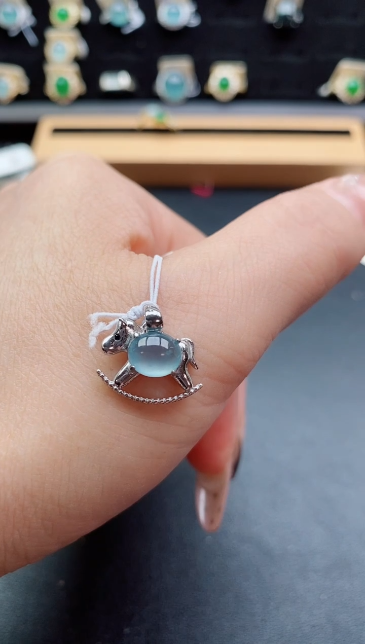 吊坠(赠链)银S925镶嵌翡翠1