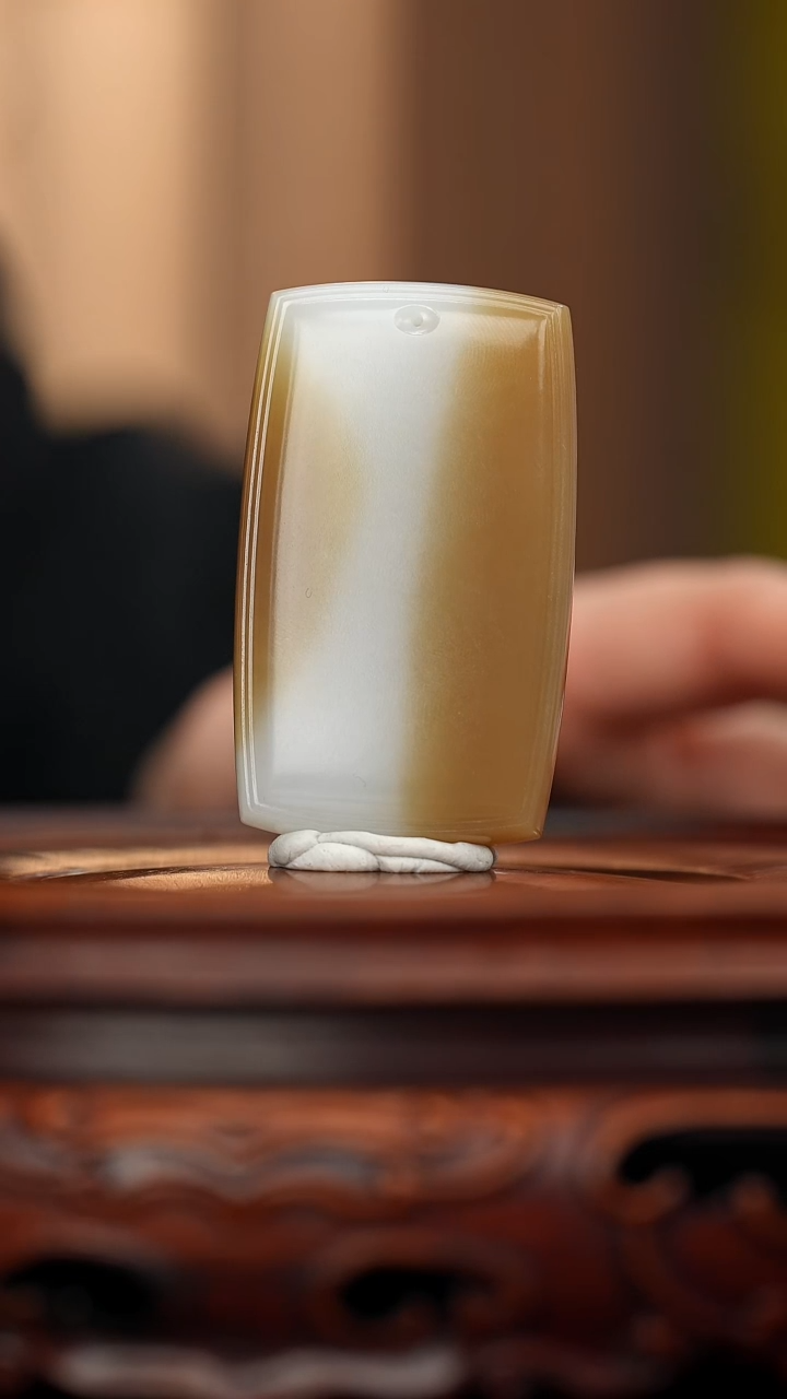 未镶嵌和田玉挂件和田玉