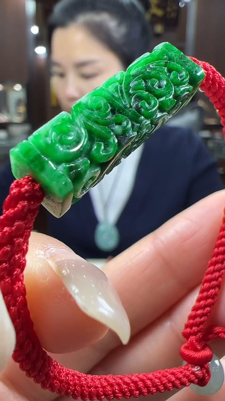 【闪购商品】翡翠挂件未镶嵌四方柱手绳