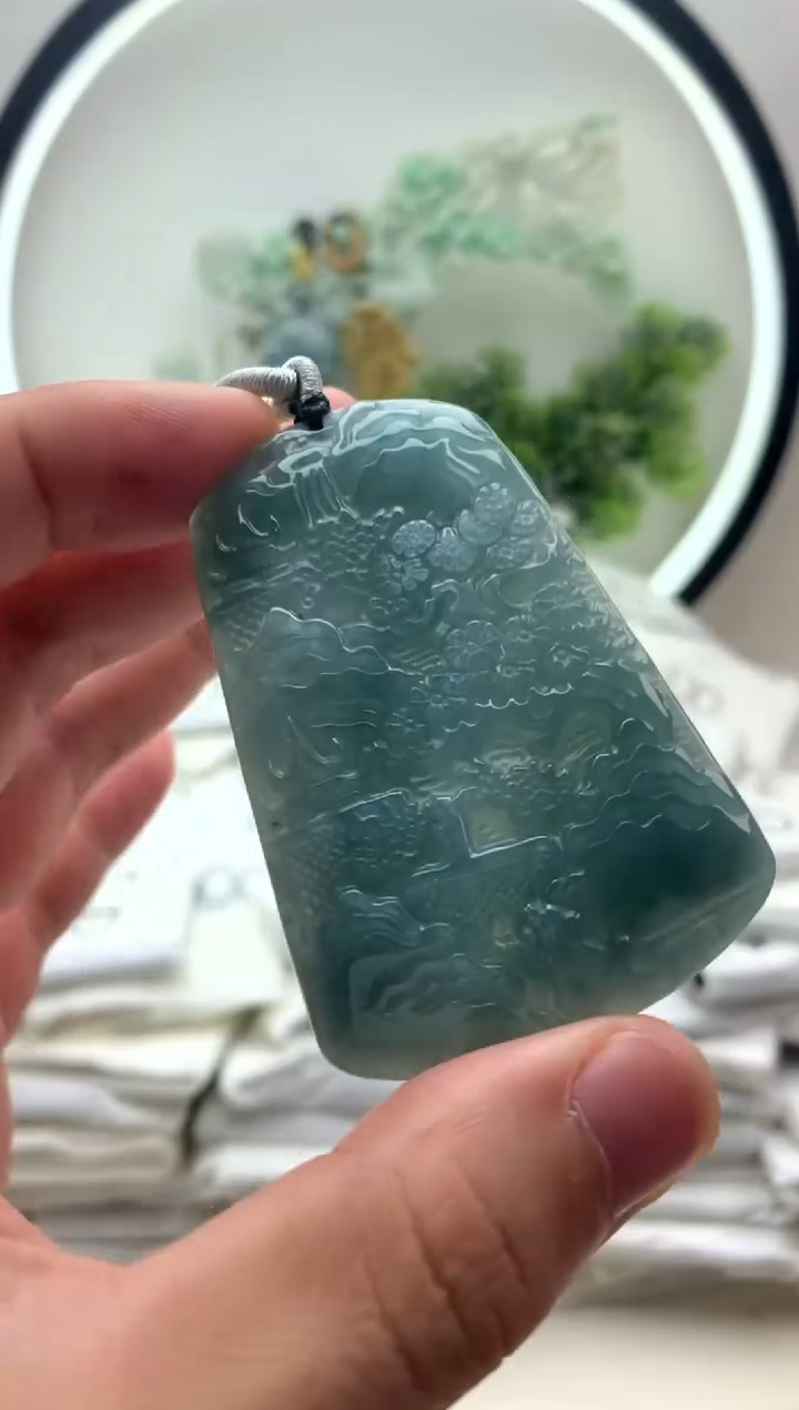 颈饰未镶嵌翡翠山水牌