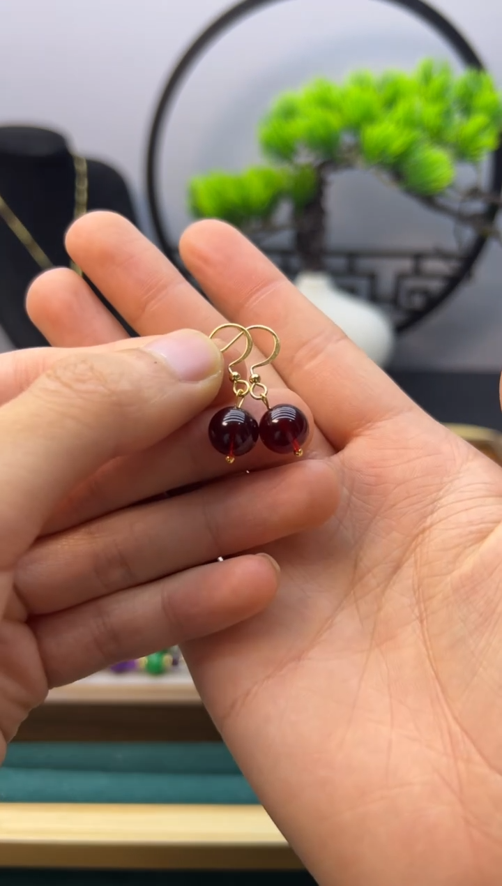 【闪购商品】血珀耳饰14K金镶嵌E29          