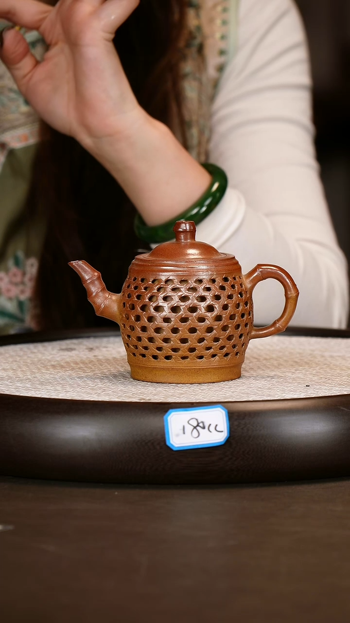 茶壶紫砂【沈建康】段泥火焰烧镂空竹段  170CC