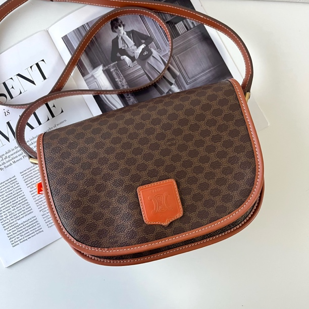 95新 Celine/思琳 XM/经典满印老花中号马鞍斜跨包/JJ02608344换