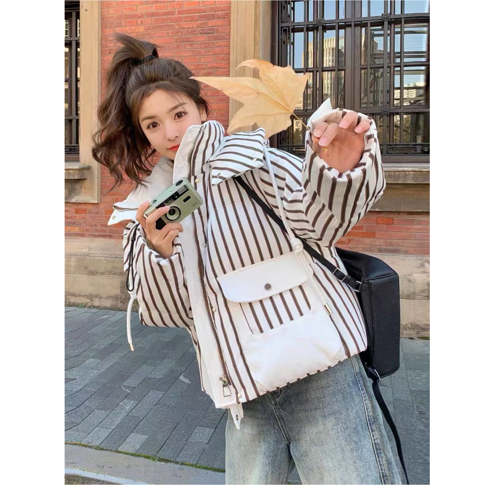 【7V】2025冬季新款条纹束控纹短款帽子可拆卸款短款羽绒服外套