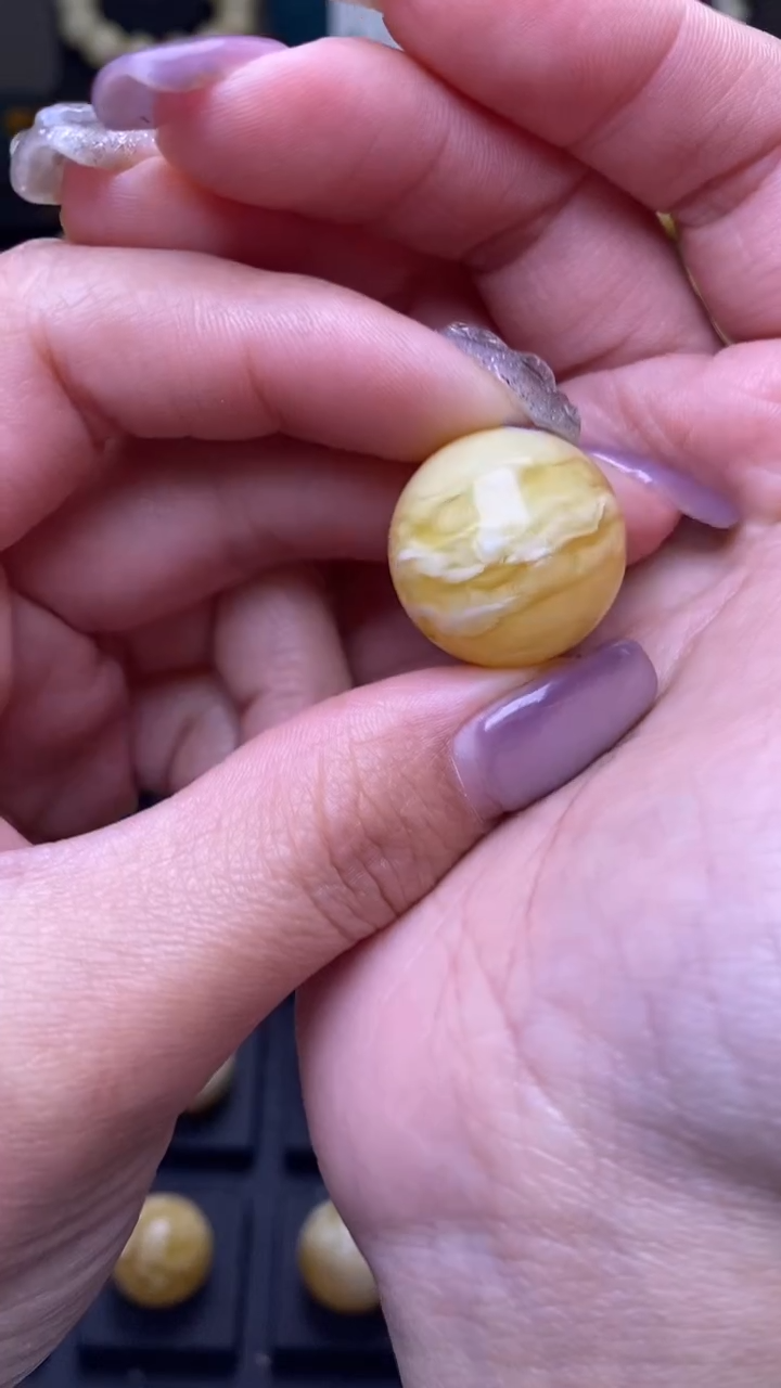 【闪购商品】琥珀裸石未镶嵌葵.107