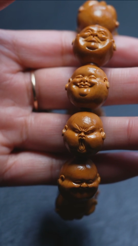 【闪购商品】橄榄核吊坠苏工橄榄核