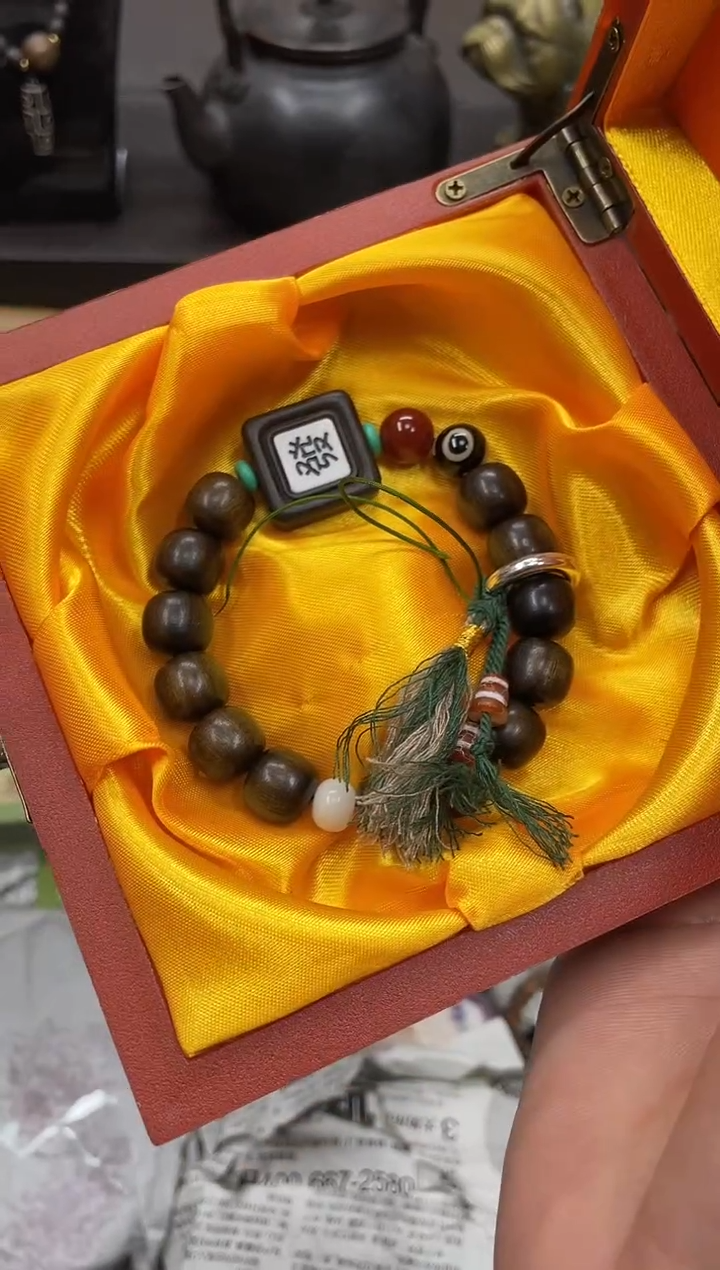 【闪购商品】大叶紫檀（黑酸枝木类） 