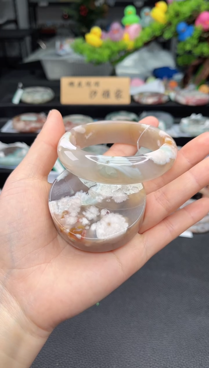 石英质玉未镶嵌手镯61圈口（赠品镯心）3330354