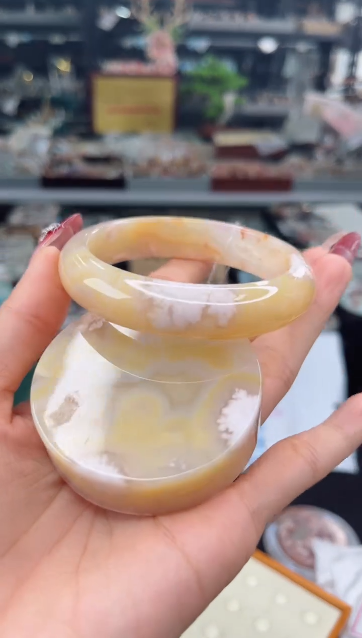 【闪购商品】石英质玉手镯未镶嵌60圈口（赠品镯心）6572485