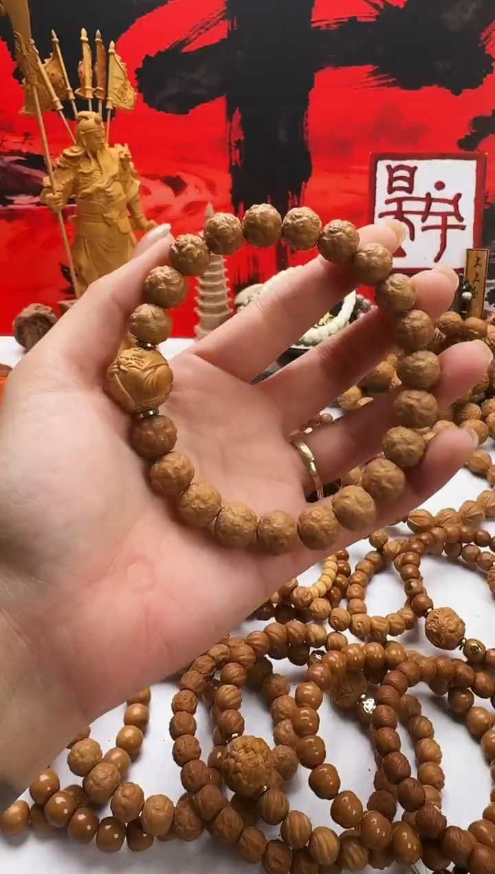 手串猴头核桃H**?饕餮手雕瑕疵款送单颗