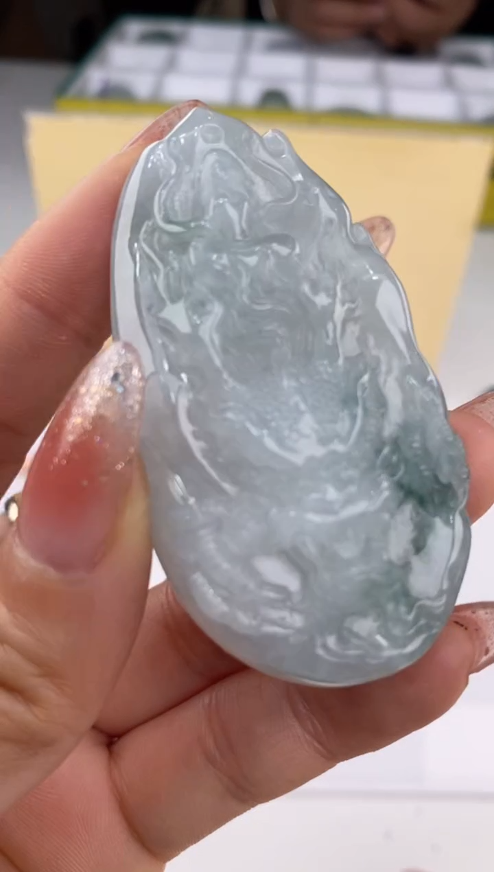 【闪购商品】翡翠吊坠(赠链)未镶嵌26690/静静聊翠