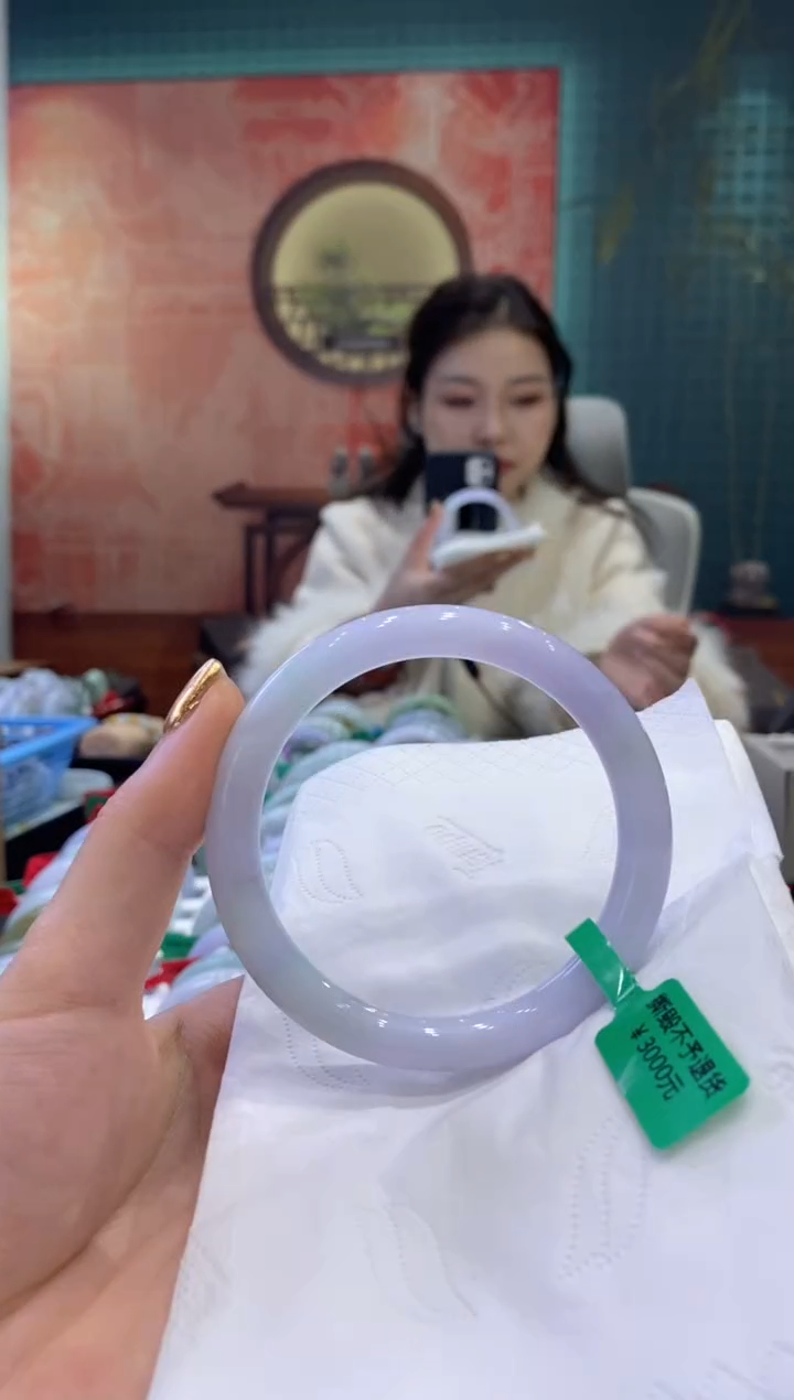 【闪购商品】翡翠手镯未镶嵌多人12817