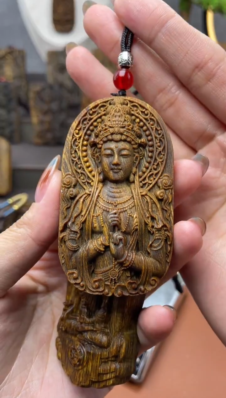 木木雕款芽庄  合十观音 7cm送养香瓶