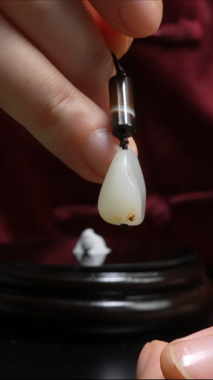 【闪购商品】和田玉吊坠(不含链)未镶嵌4.8g和田玉原石