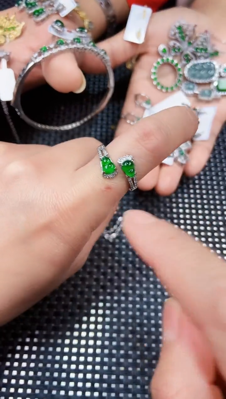 【闪购商品】翡翠戒指未镶嵌111111111