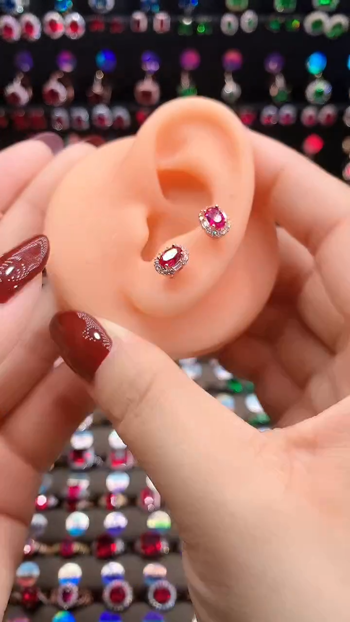 【闪购商品】红宝石耳饰银S925镶嵌玫瑰金4.6