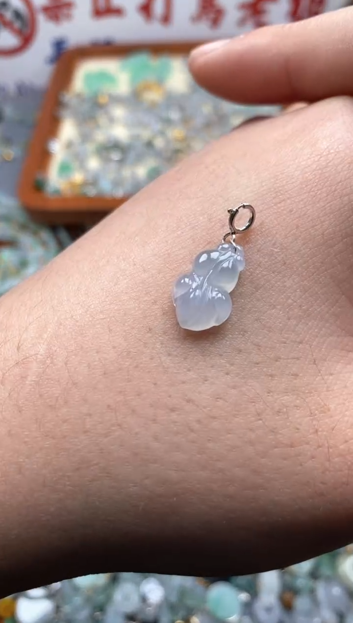 【闪购商品】翡翠颈饰未镶嵌哥哥