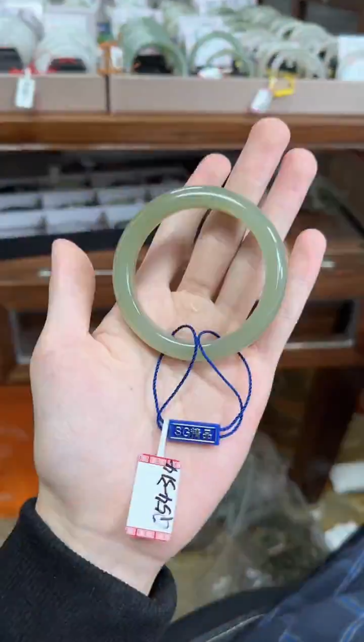 未镶嵌手镯和田玉53