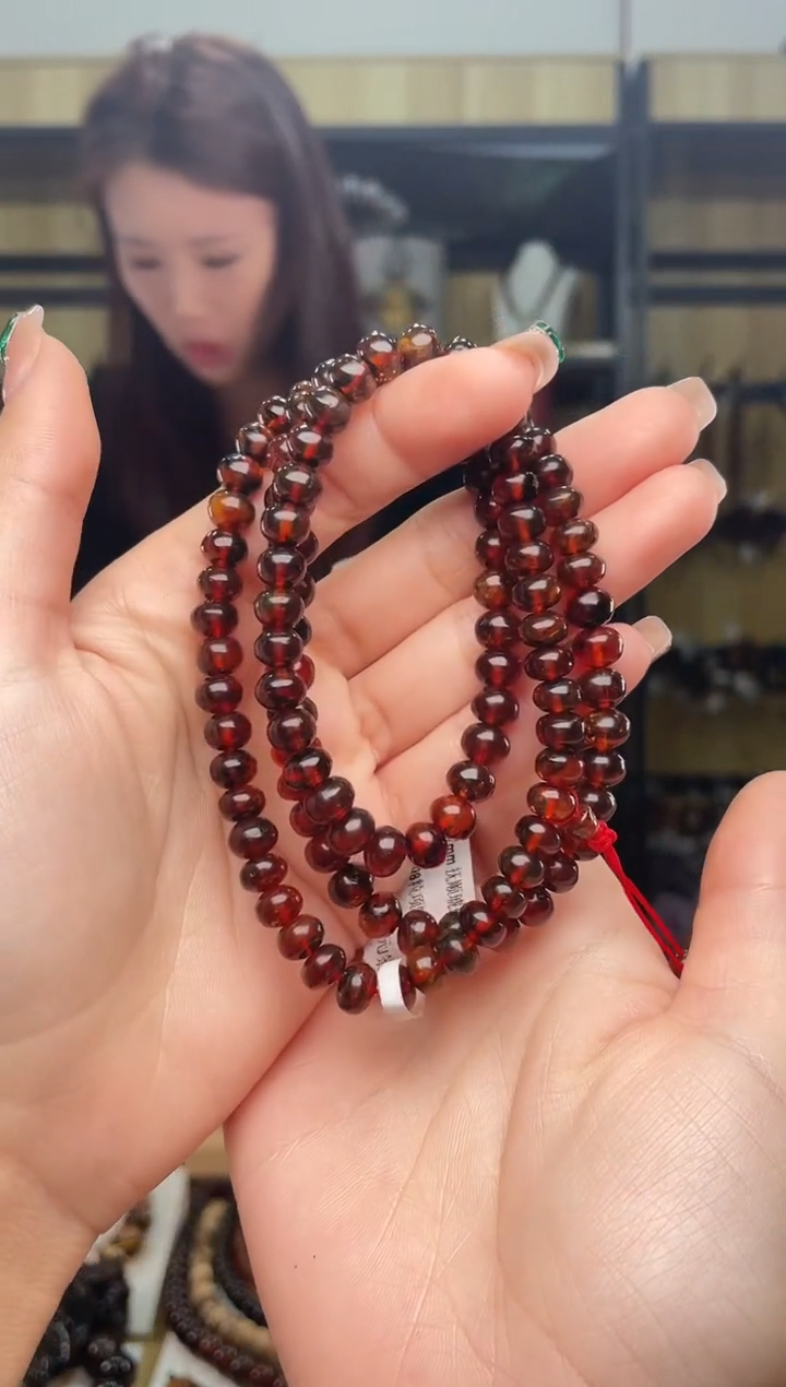 【闪购商品】琥珀裸石未镶嵌7+血珀108